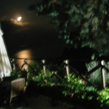 Kleine In Picco Sul Mare Mit Privatem Parkplatz, Holiday home *