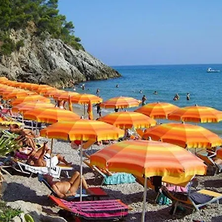 Kleine In Picco Sul Mare Mit Privatem Parkplatz, Sperlonga